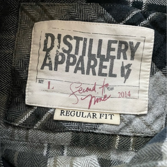 Distillery Apparel Men’s Large Grey and Green Plaid Shirt - Picture 3 of 4